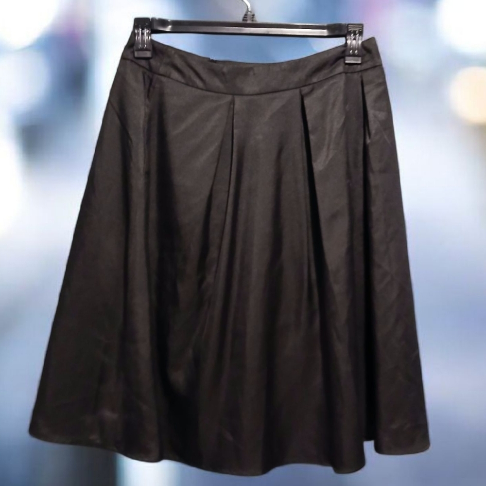 Yige Pleated Full Midi Skirt Womans Size 10 New NWT Minimalist Modest Black